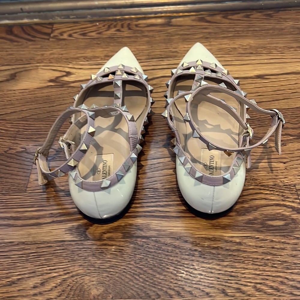 Valentino rock stud ivory flats with ankle strap - Picture 3 of 6